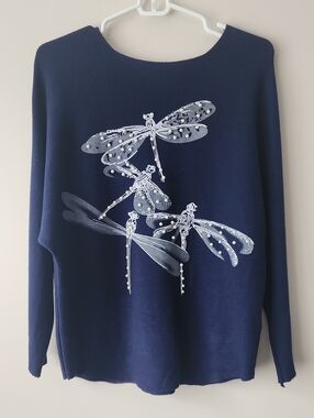 Long sleeve pullover
